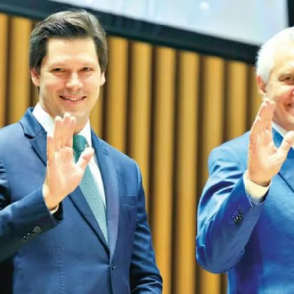 Caiado anuncia pré-candidatura e Vilela assume Goiás