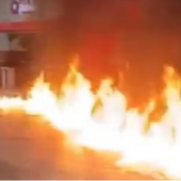Motociclista incendeia posto após perceber combustível adulterado 