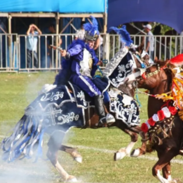 Cavalhadas de Corumbá de Goiás começam nesta sexta-feira