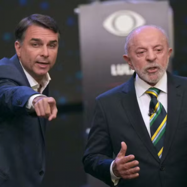Lula e Flávio Bolsonaro discutem abertura de sigilos às vésperas do segundo turno