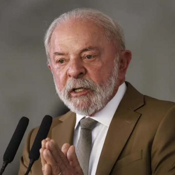 Levantamento da AtlasIntel aponta que 72% dos jovens lideram rejeição ao governo Lula