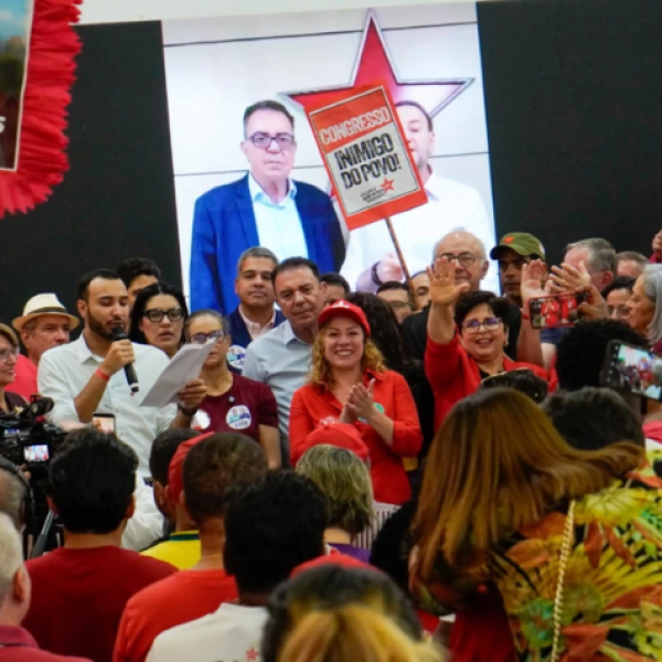 PT oficializa Luís César Bueno ao Governo de Goiás e monta frente com sete partidos para 2026