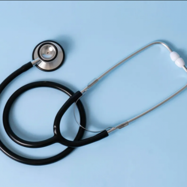 Senado aprova exame obrigatório para estudantes de Medicina; nota poderá determinar obtenção do CRM