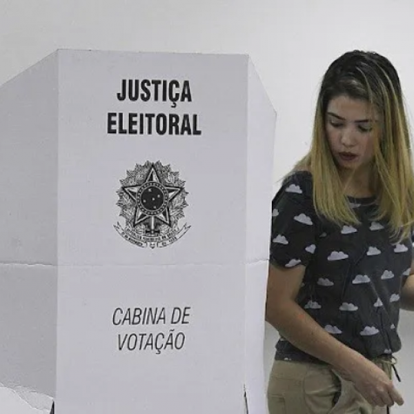 Datafolha: 56% dizem que votariam em 2026 mesmo se não fosse obrigatório